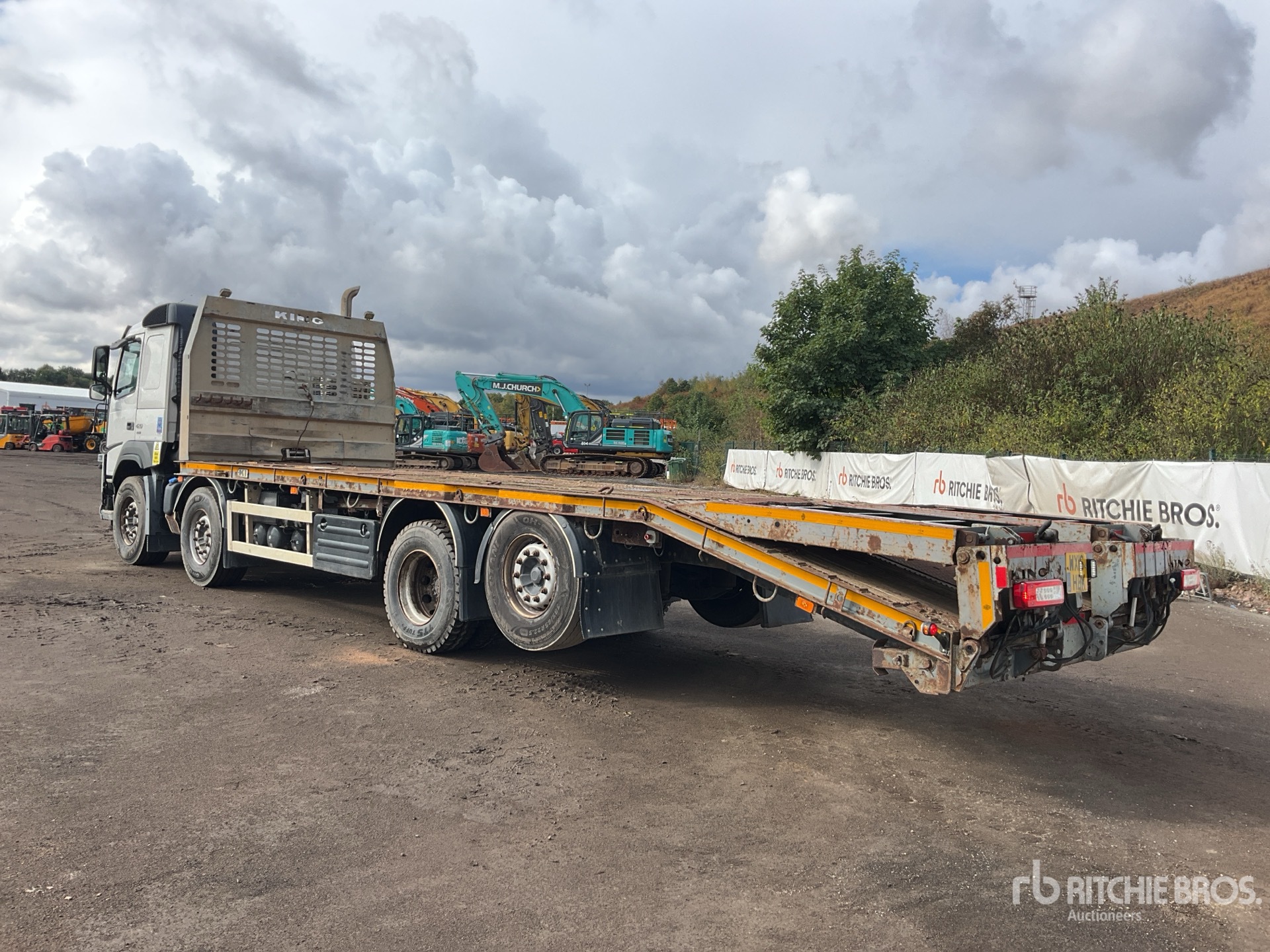2016 Volvo FM420