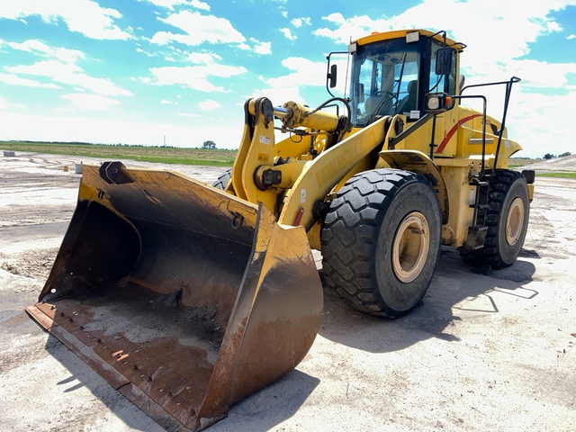 2005 New Holland LW270B Wheel Loader