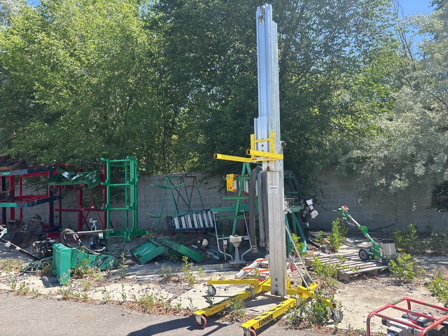2023 Sumner 2124 Material Hoist 2023 Sumner 2124 Material Hoist