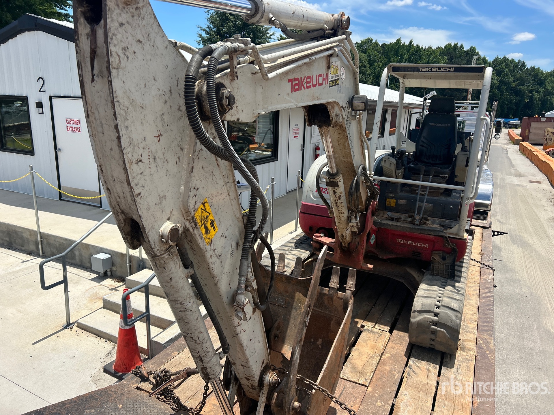 Photo of a 2014 Takeuchi TB260