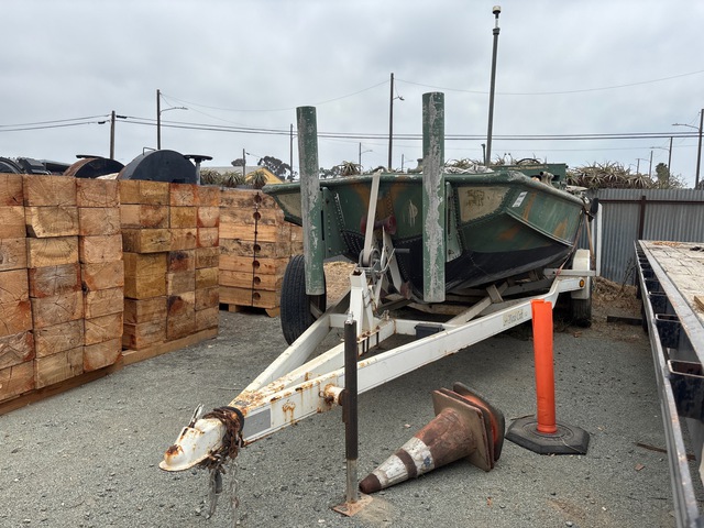 1941 27 ft WWII Bridge Boat w/2006 Trailer