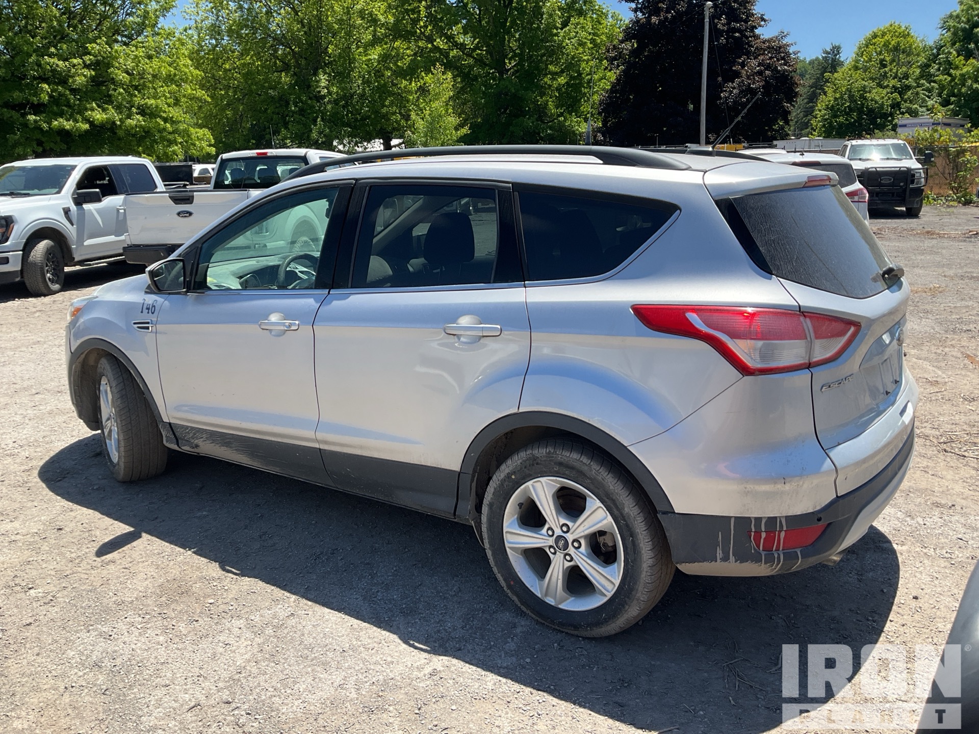 General Appearance with Picture, Left Rear Corner