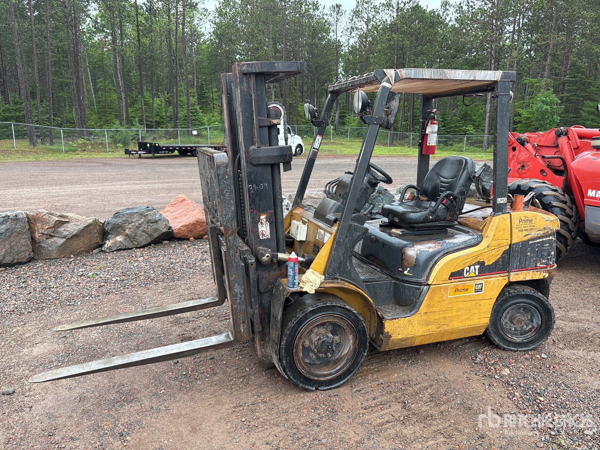 Photo of a 2004 Caterpillar P6000