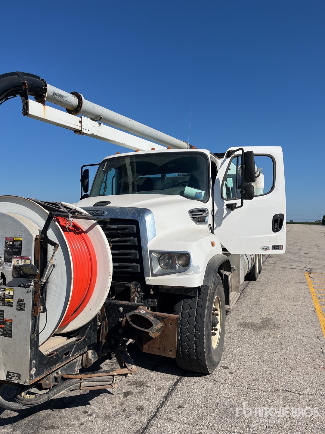 2017 Freightliner 114SD