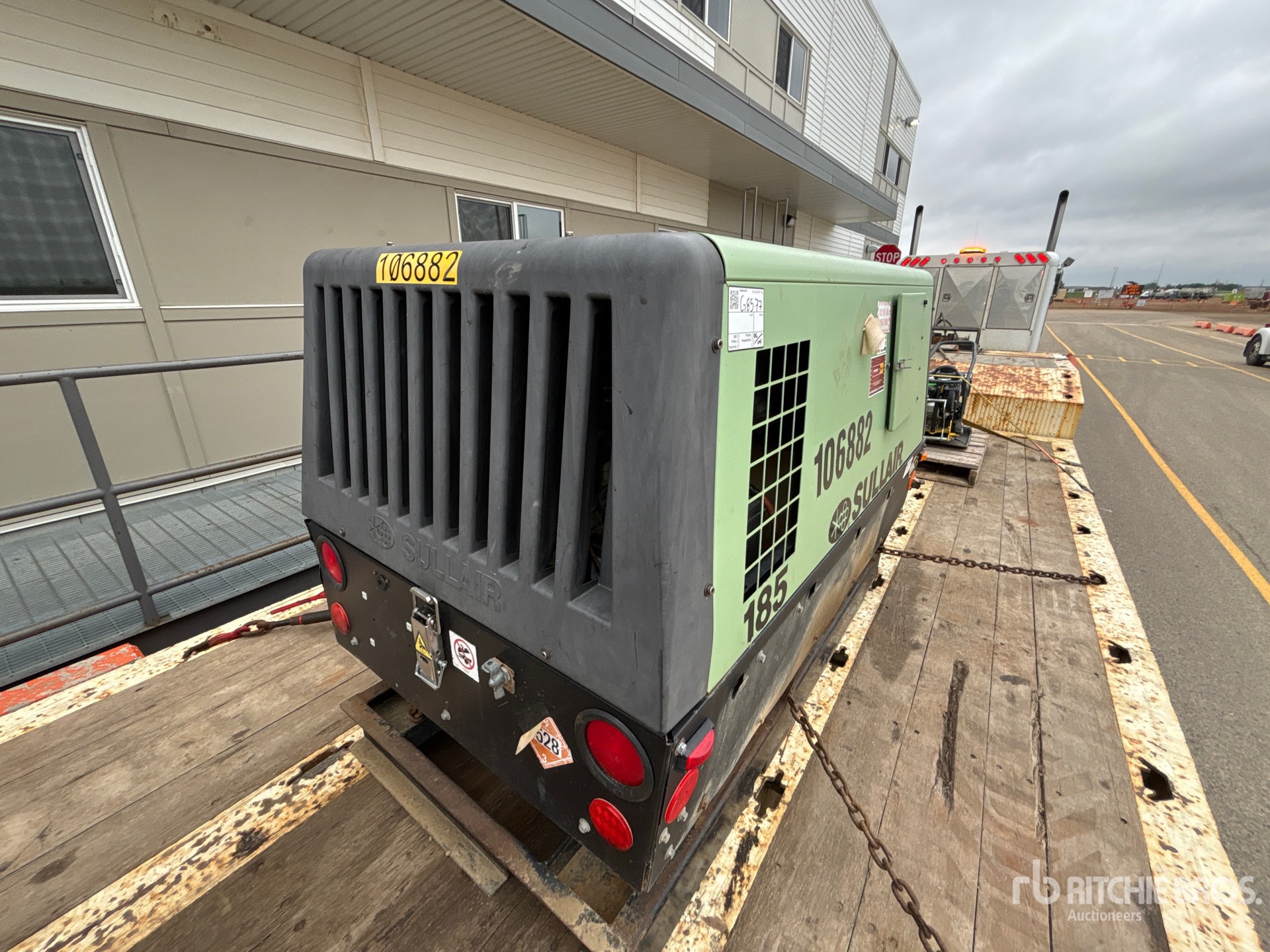 Photo of a 2017 Sullair 185DPQ