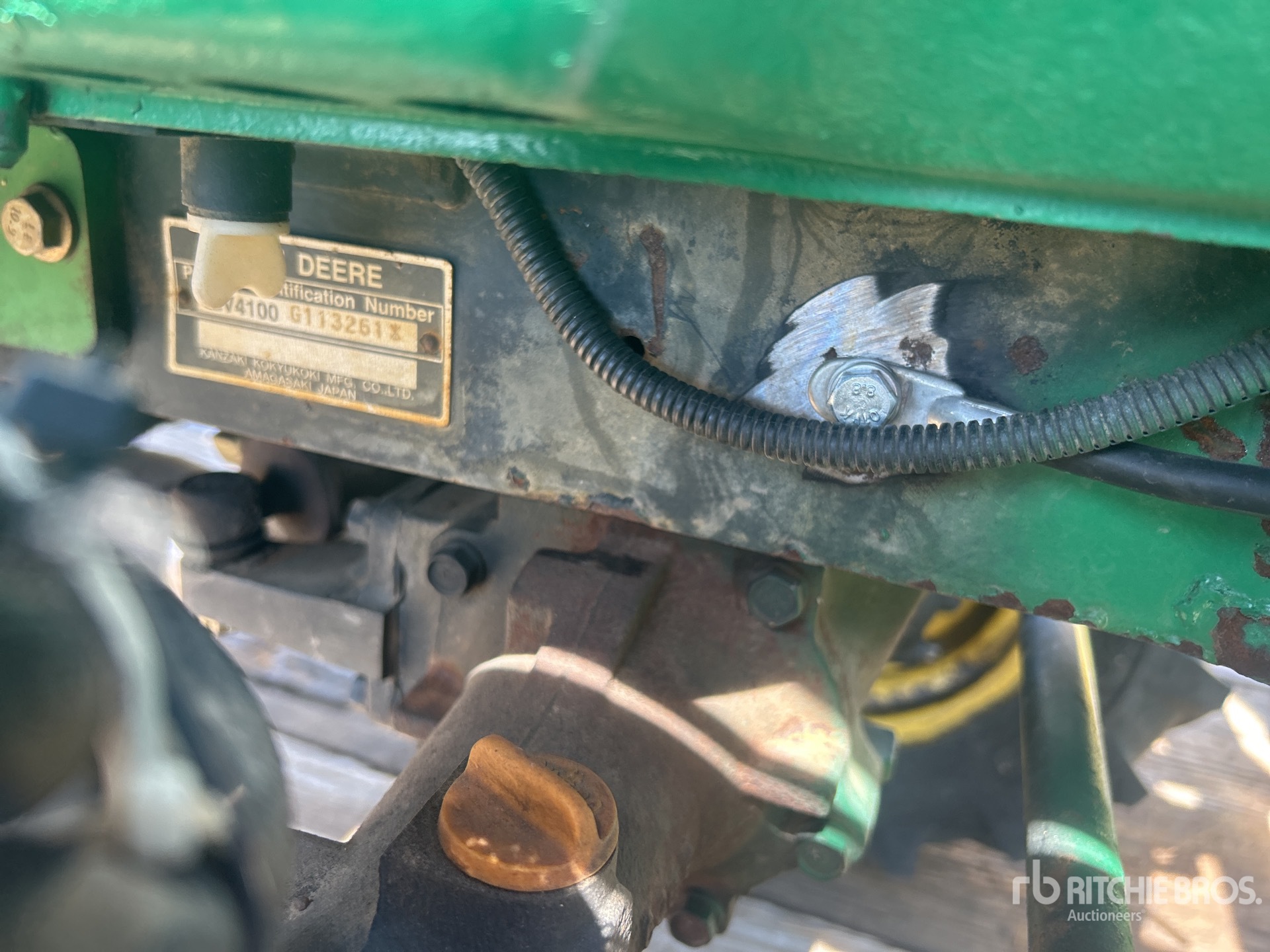 Photo of a 1998 John Deere 4100