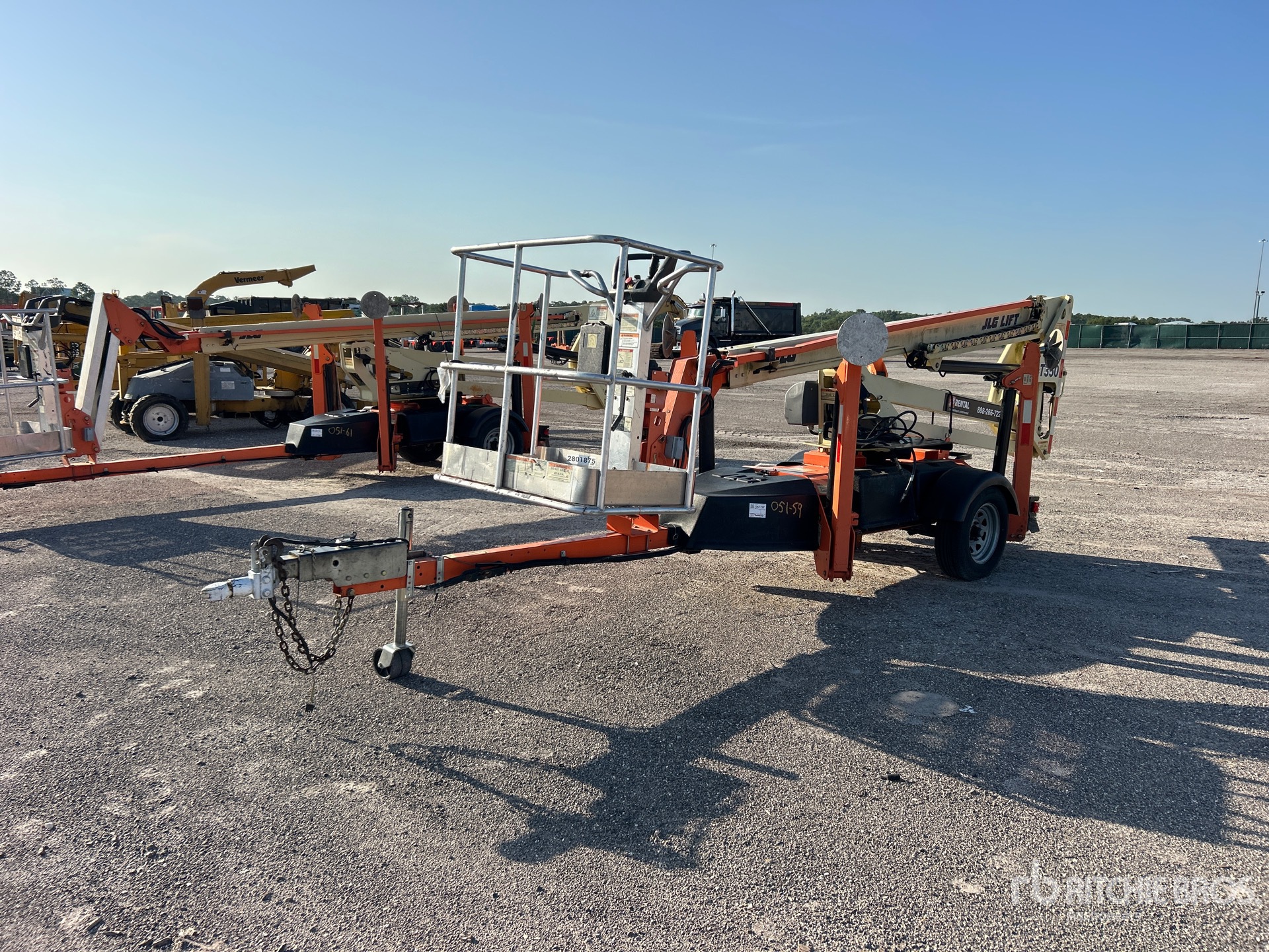 Photo of a 2019 JLG T-350