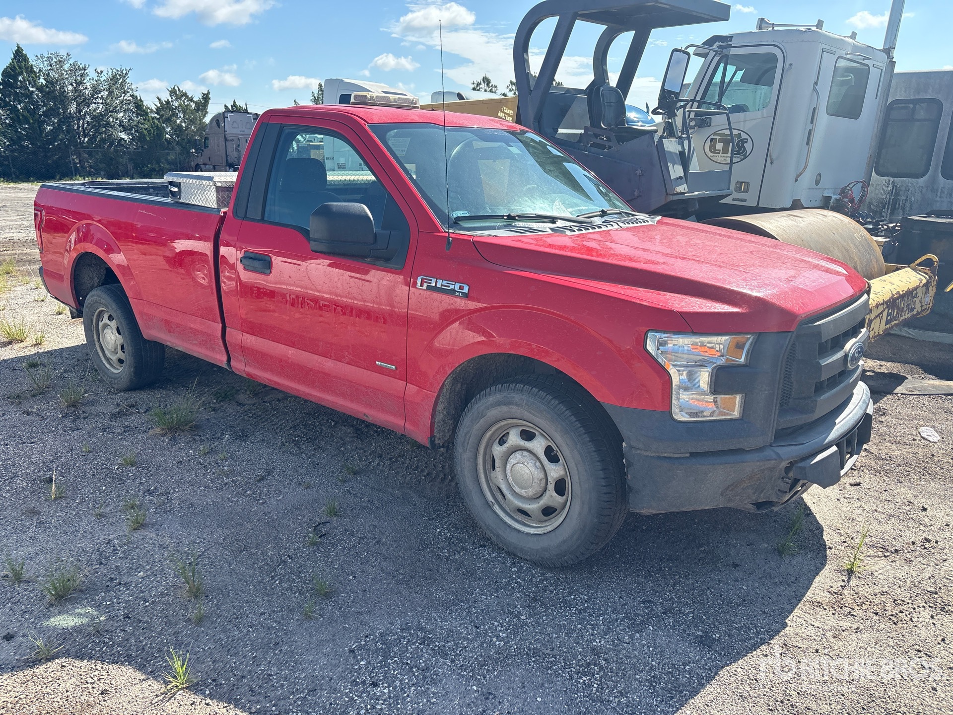 General Appearance with Picture, Right Front Corner