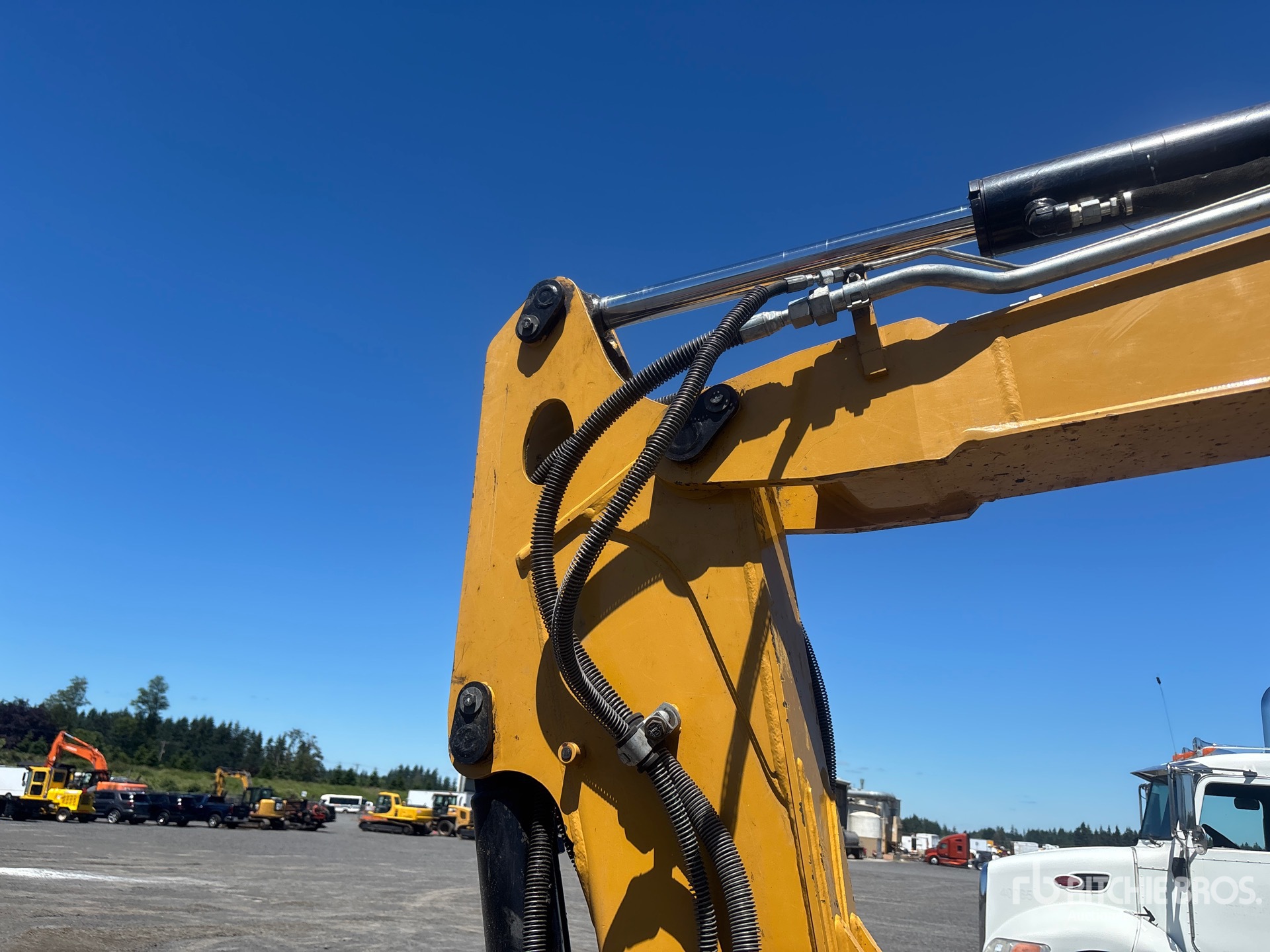 v2 Chassis - Excavator with