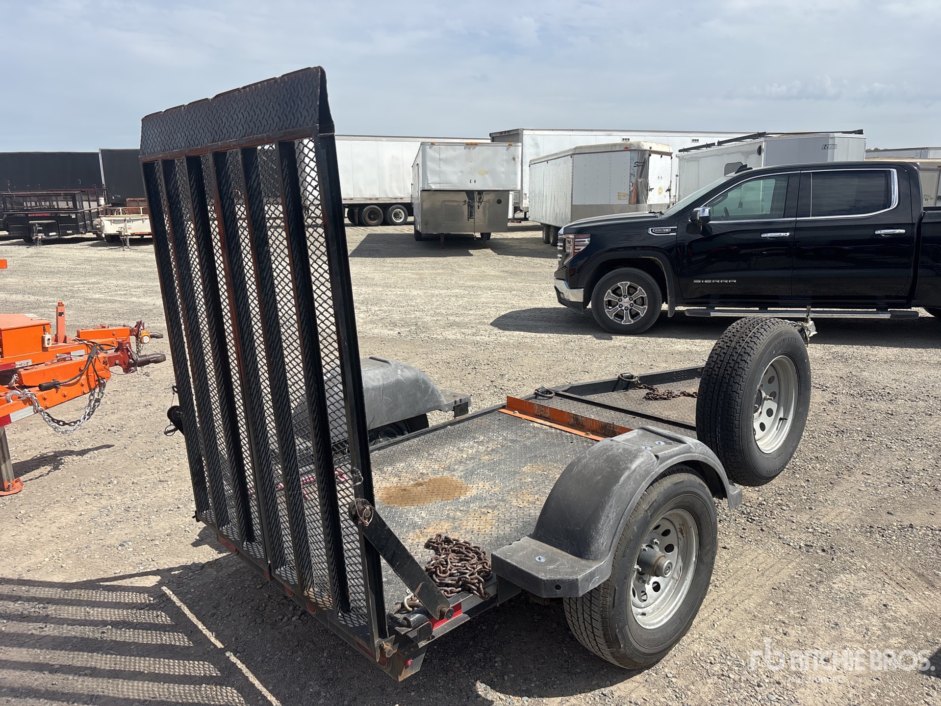 General Appearance with Picture, Right Rear Corner