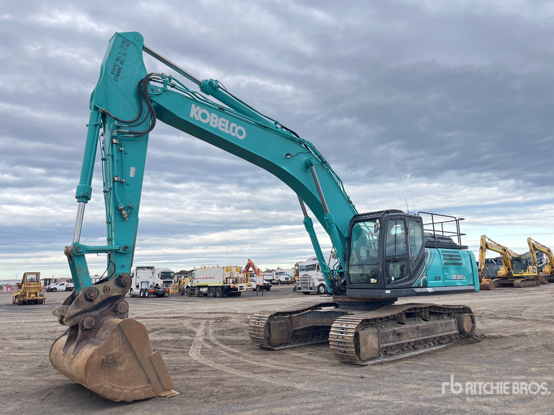Photo of a 2020 Kobelco SK350LC-10