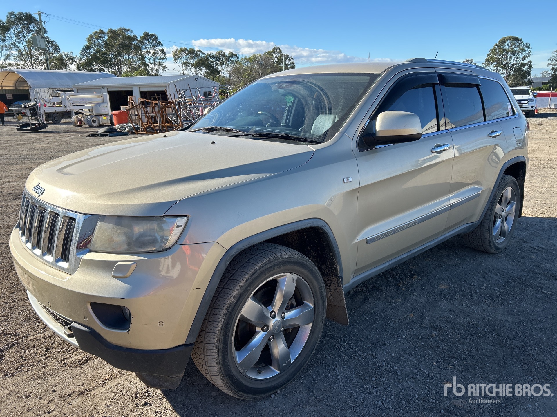 General Appearance with Picture, Right Front Corner