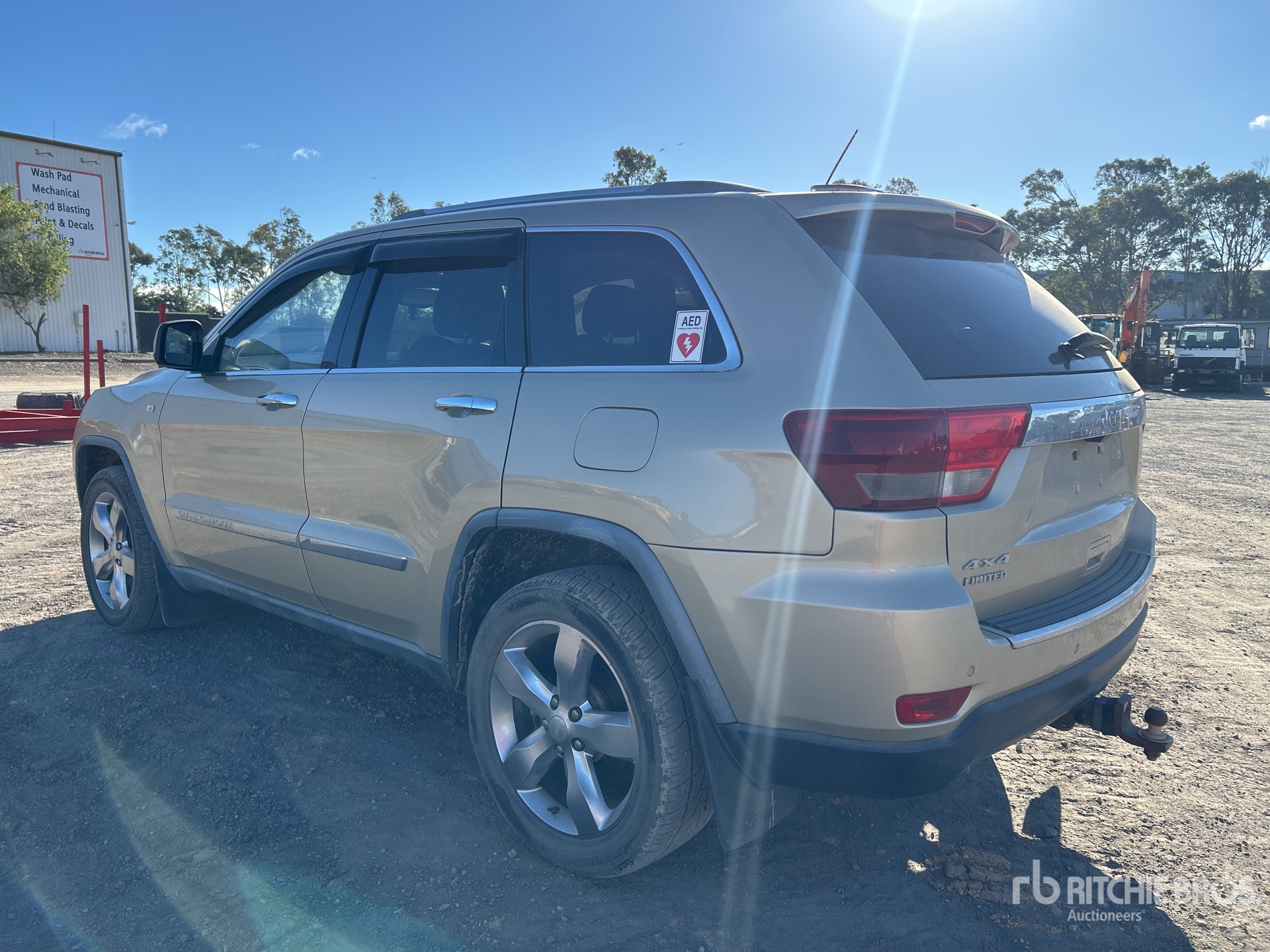 General Appearance with Picture, Right Rear Corner