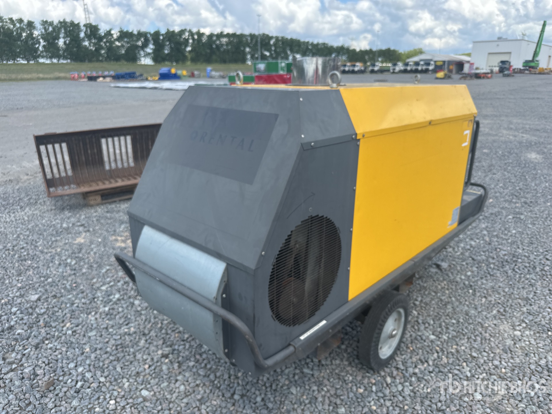 General Appearance with Picture, Right Rear Corner