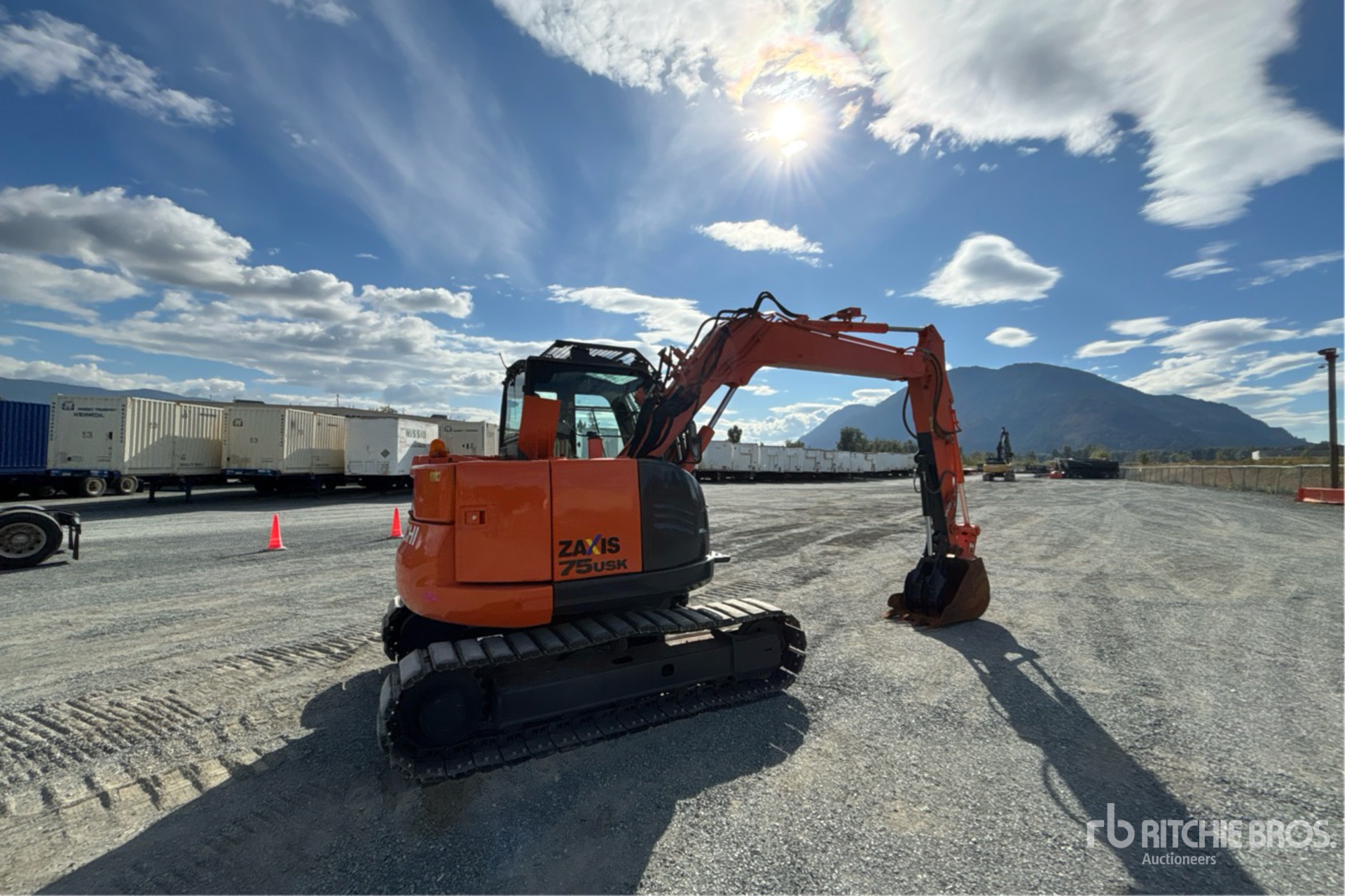 2017 Hitachi ZX75USK-5B