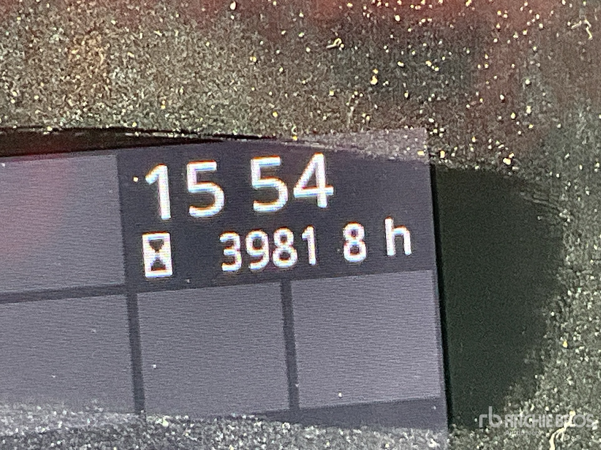 General Appearance with Hour Meter / Odometer