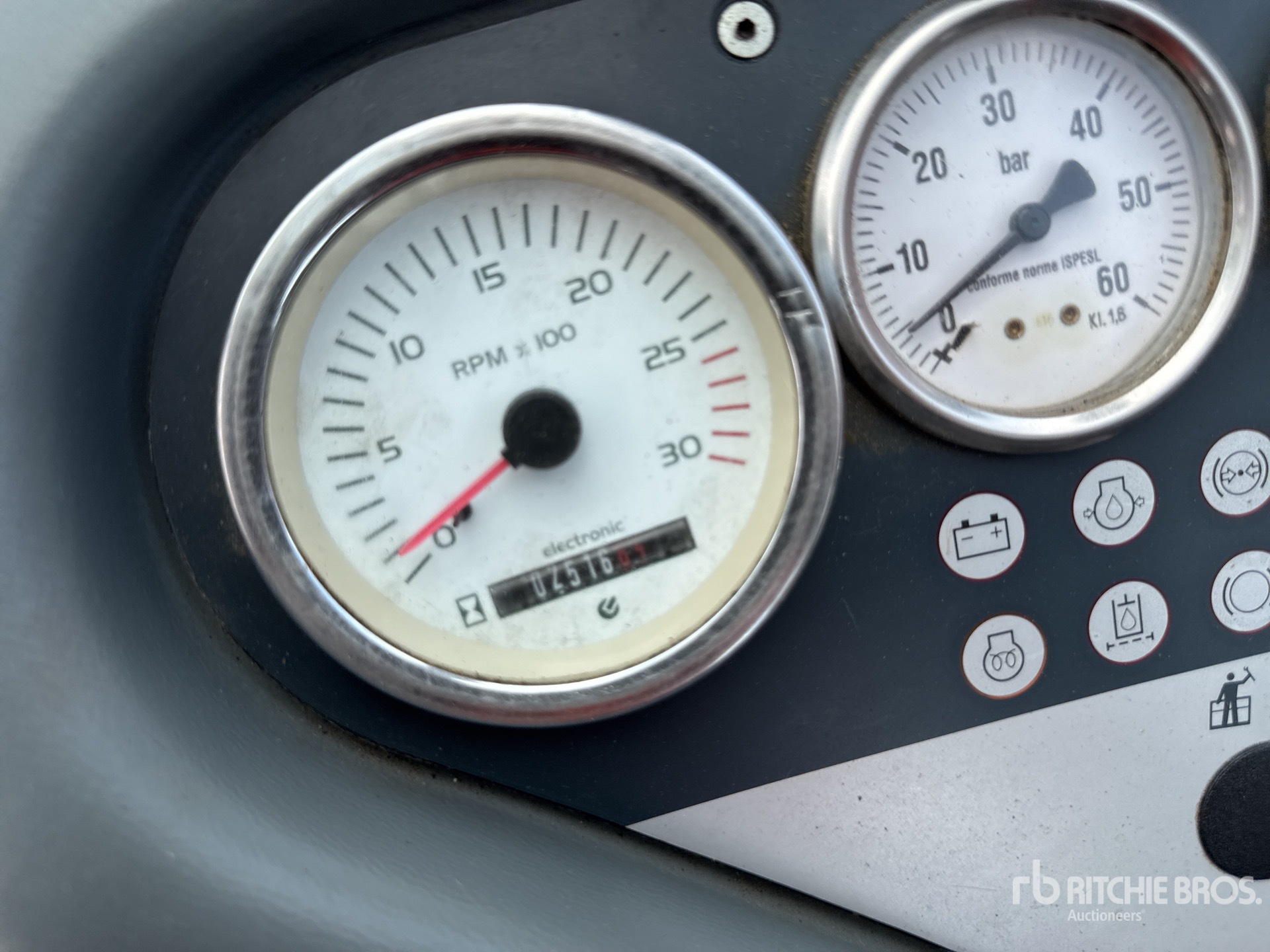 General Appearance with Hour Meter / Odometer