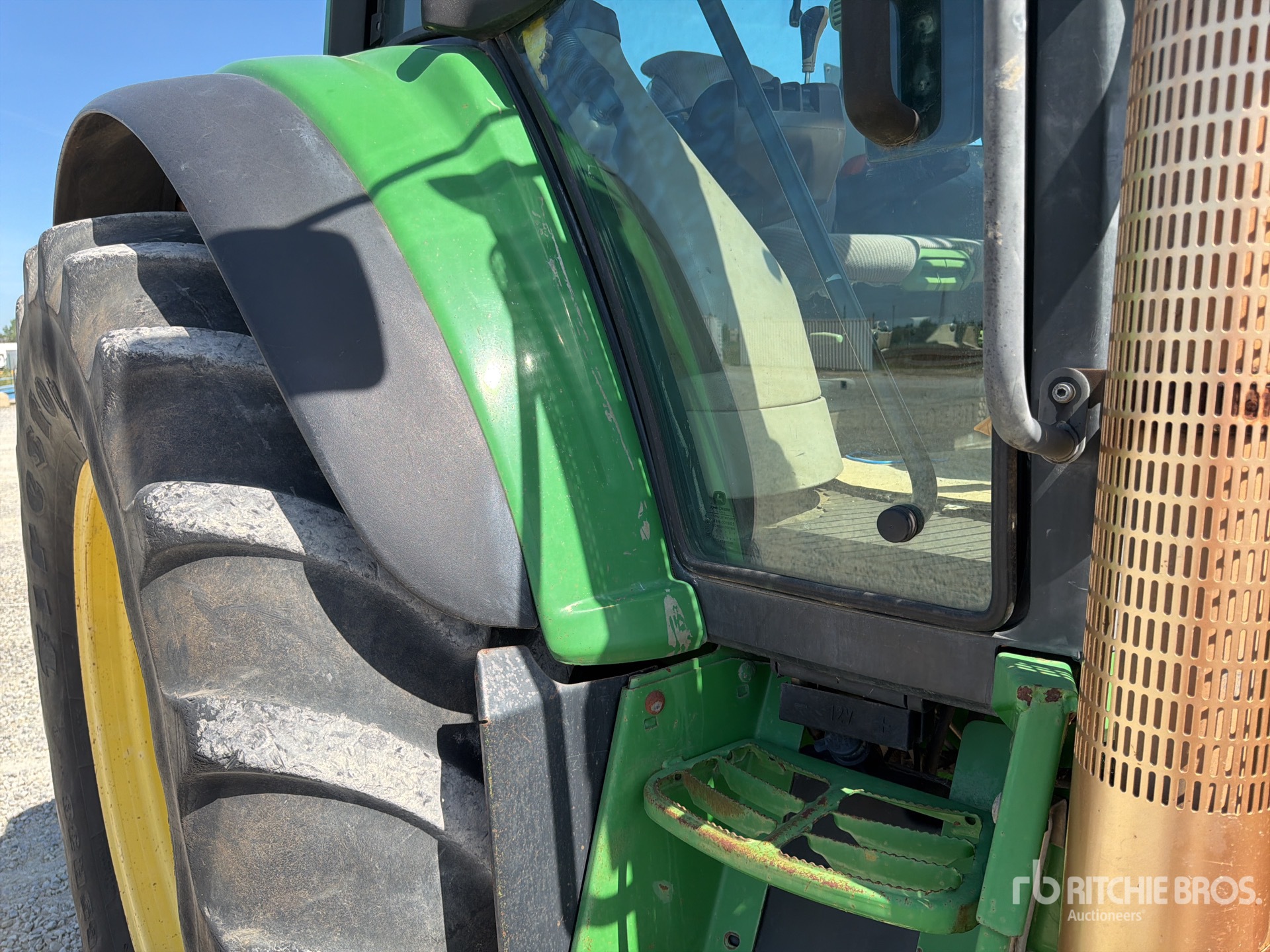2003 John Deere 6820