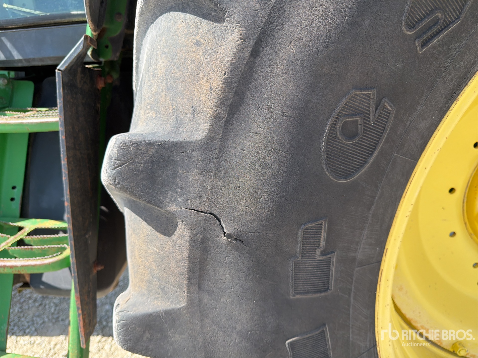 2003 John Deere 6820