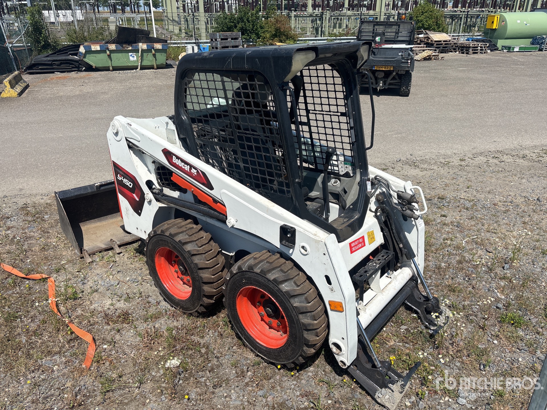 General Appearance with Picture, Right Front Corner