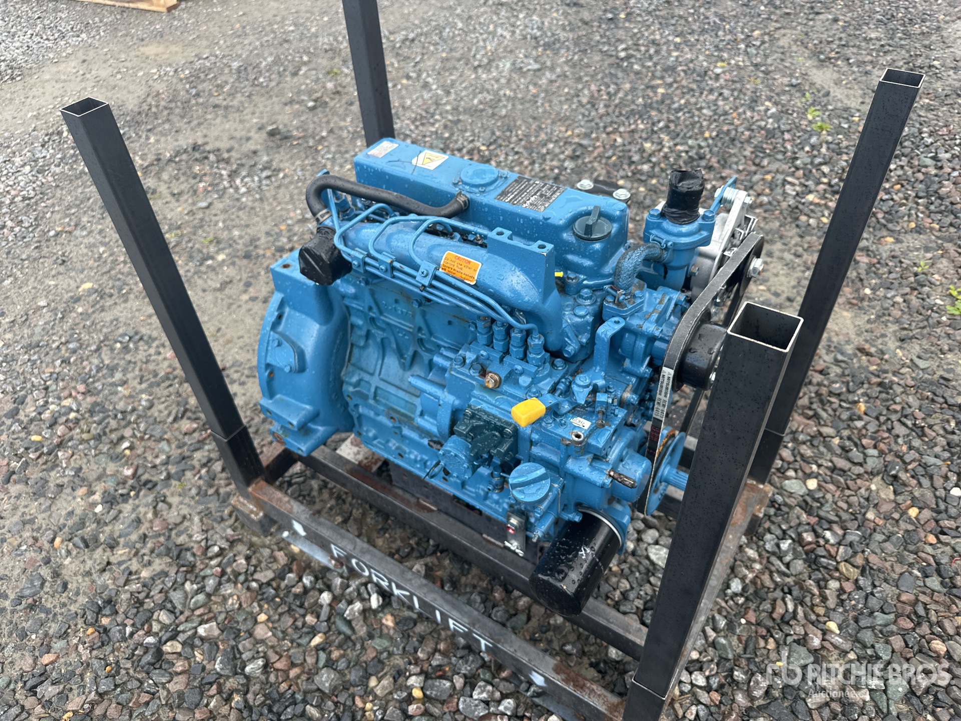 General Appearance with Picture, Right Front Corner