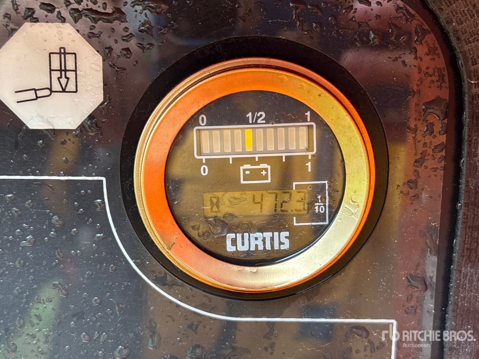 General Appearance with Hour Meter / Odometer