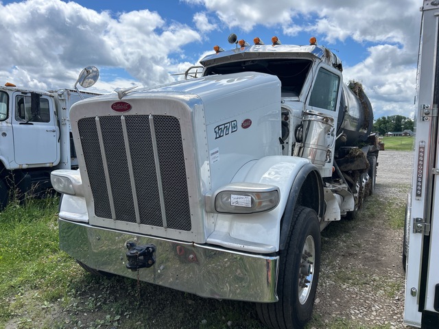 2020 Peterbilt 389 14x4 Vacuum Tanker Truck (Inoperable)