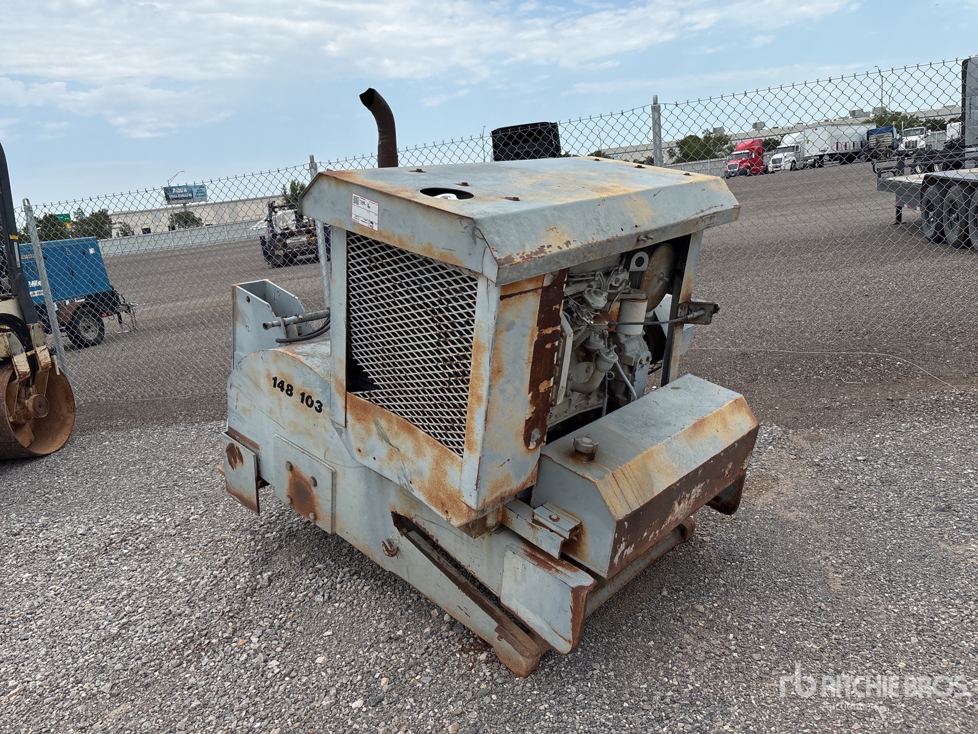 General Appearance with Picture, Left Rear Corner