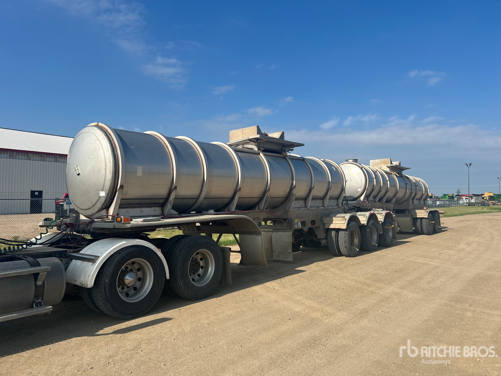 Photo of a 2025 Polar Super B-Train Lead (Inoperable)