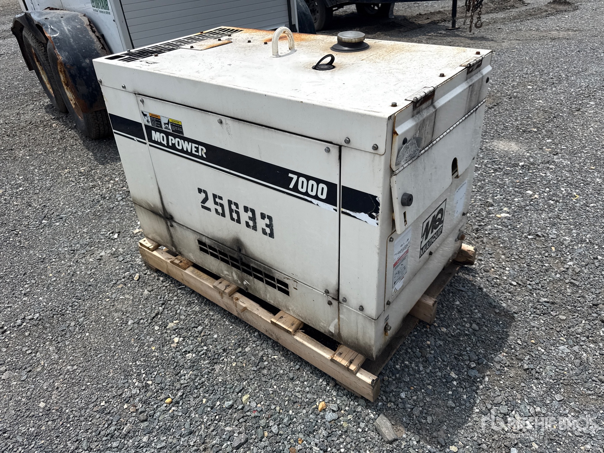 General Appearance with Picture, Right Front Corner