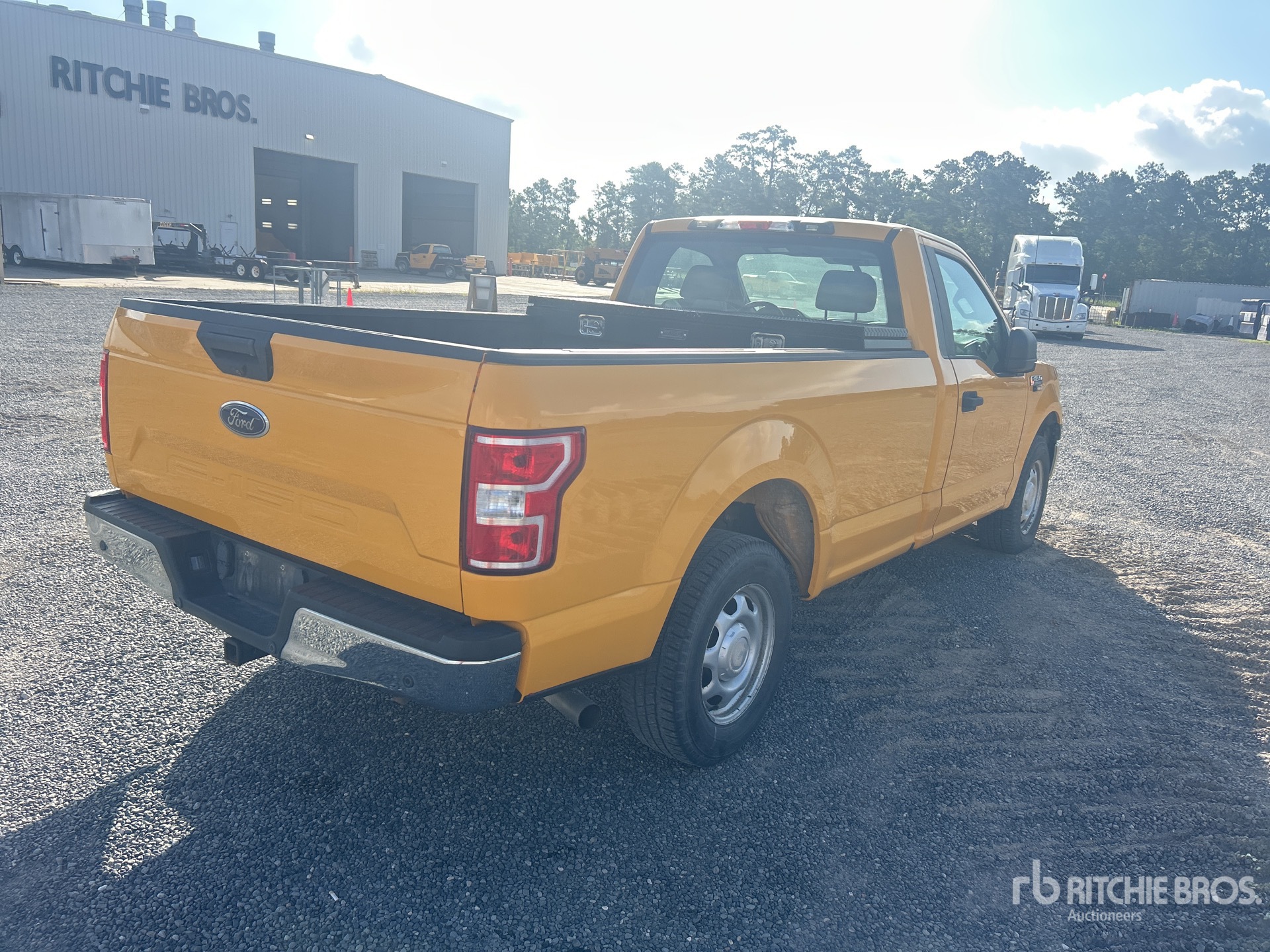 General Appearance with Picture, Right Rear Corner