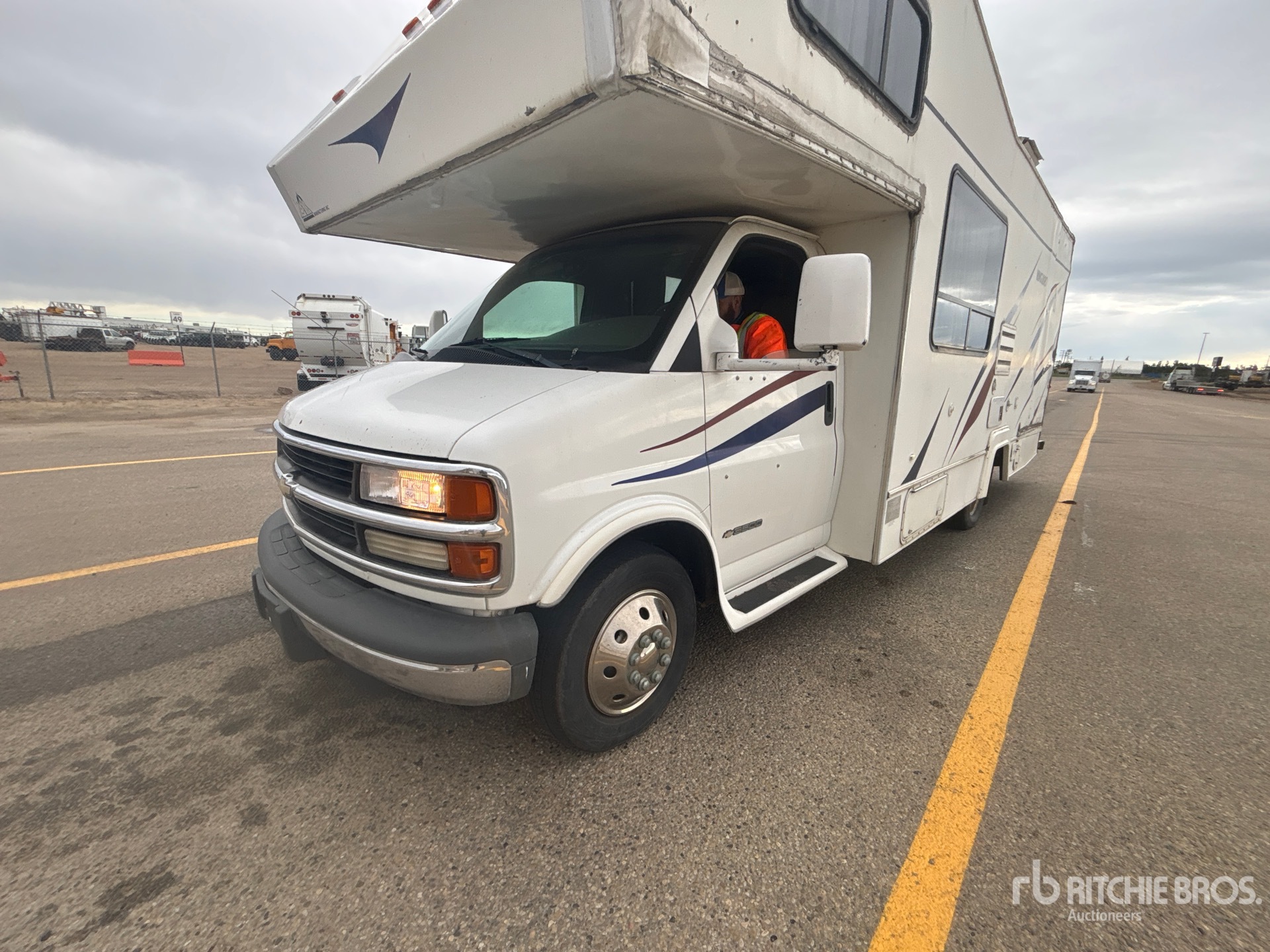 Photo of a 1999 Chevrolet EXPRESS G3500