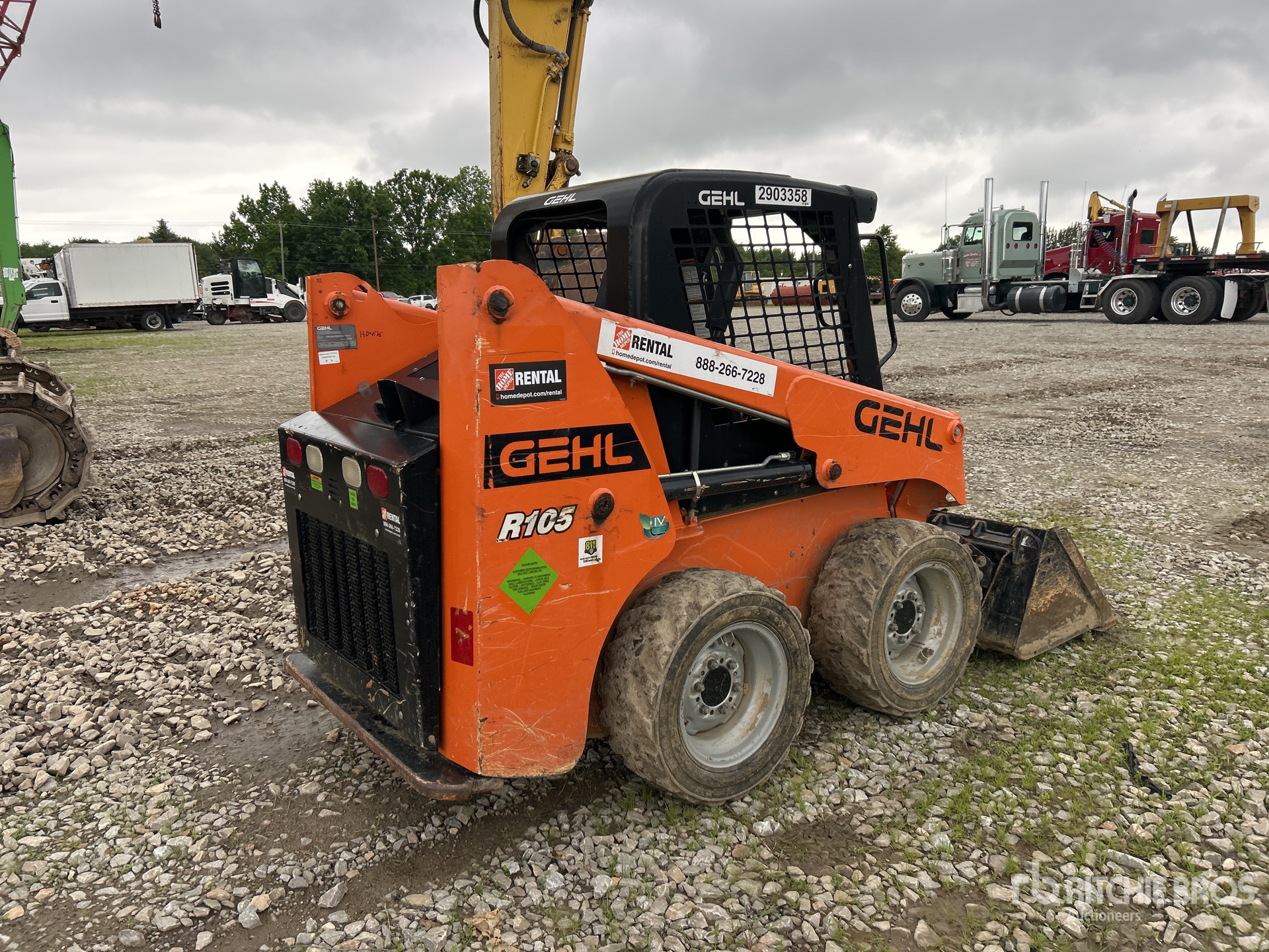 General Appearance with Picture, Right Rear Corner
