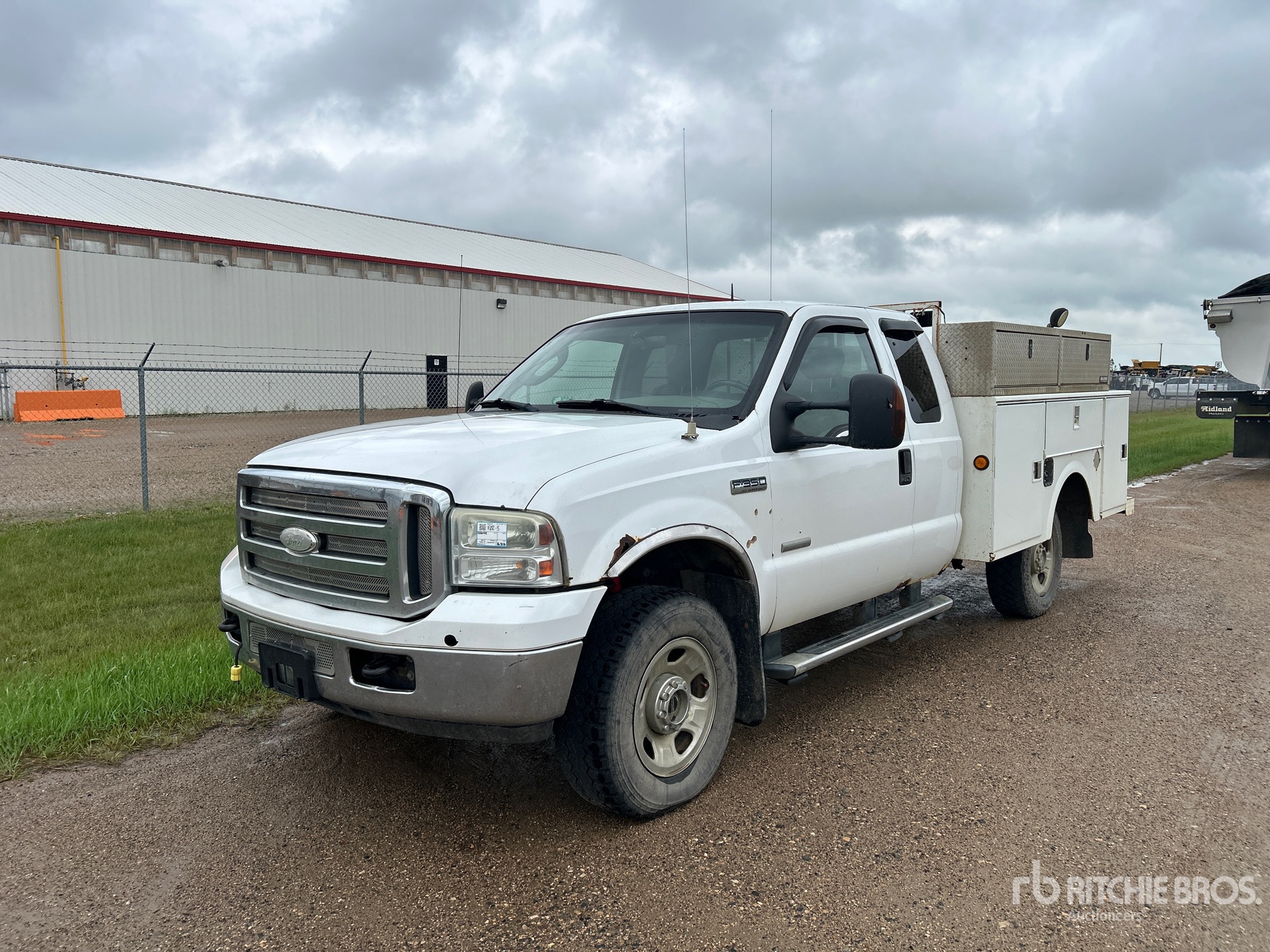Photo of a 2006 Ford F-350