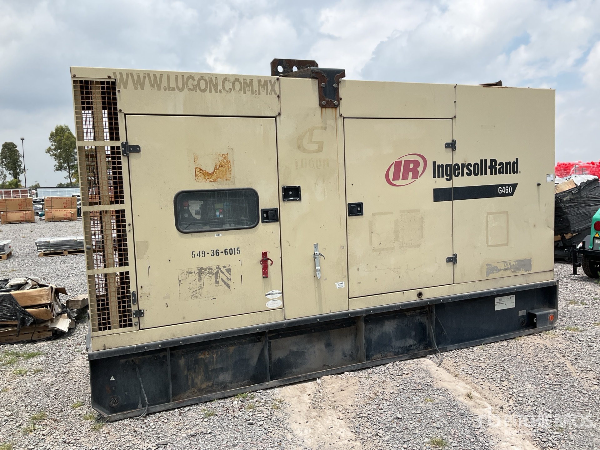 General Appearance with Picture, Right Rear Corner