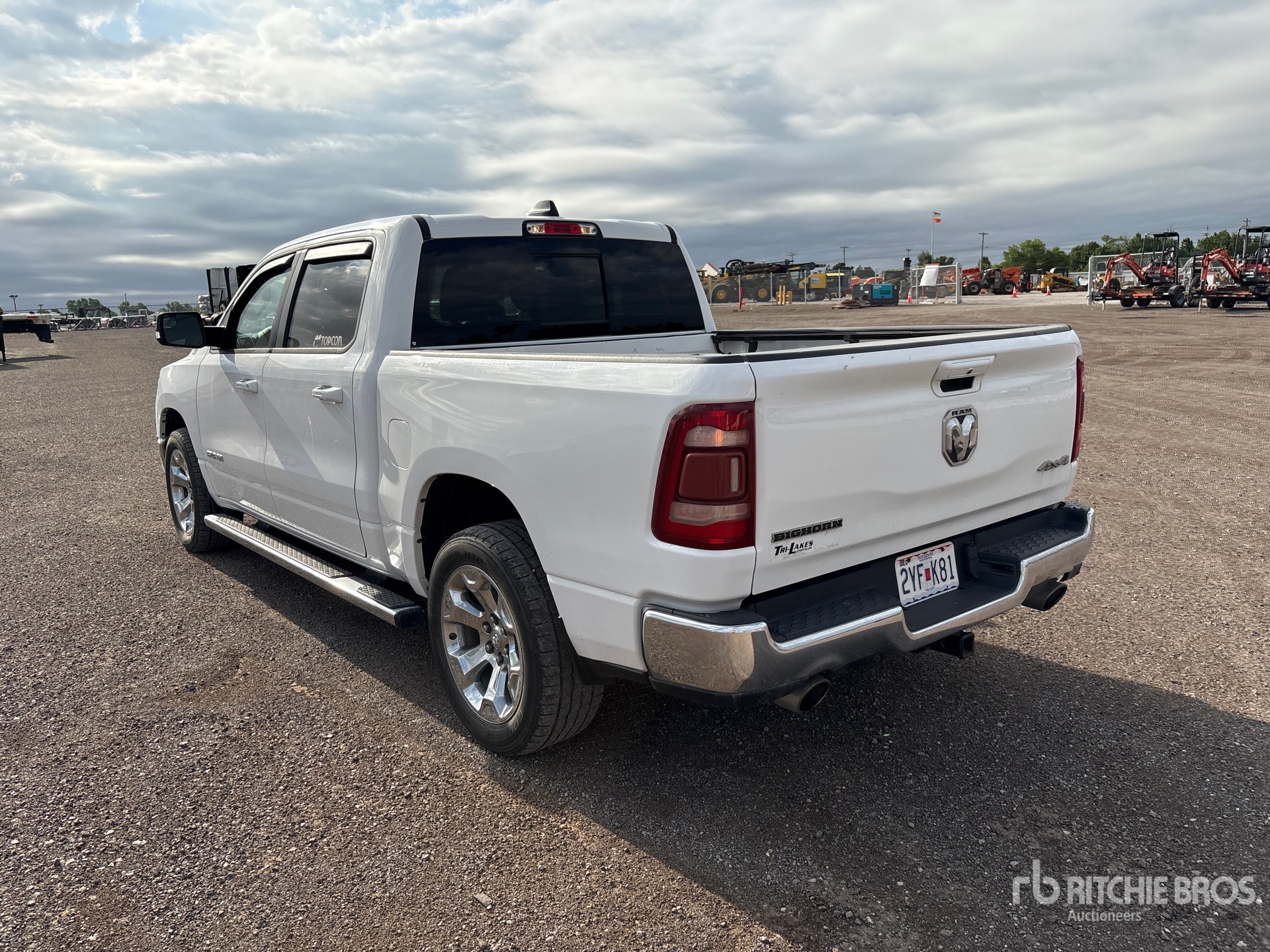 General Appearance with Picture, Left Rear Corner