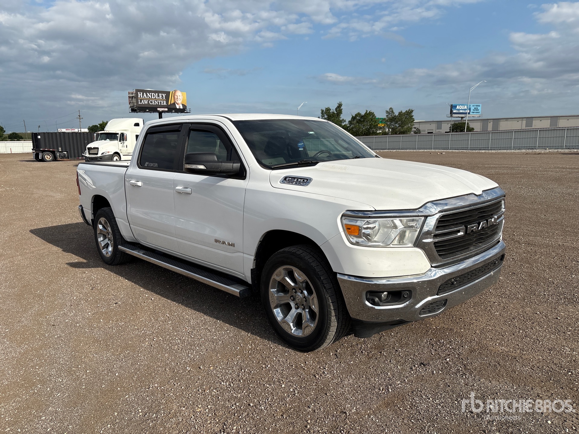 General Appearance with Picture, Right Front Corner