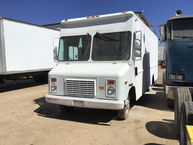 1998 (unverified) Chevrolet P30 Step Van