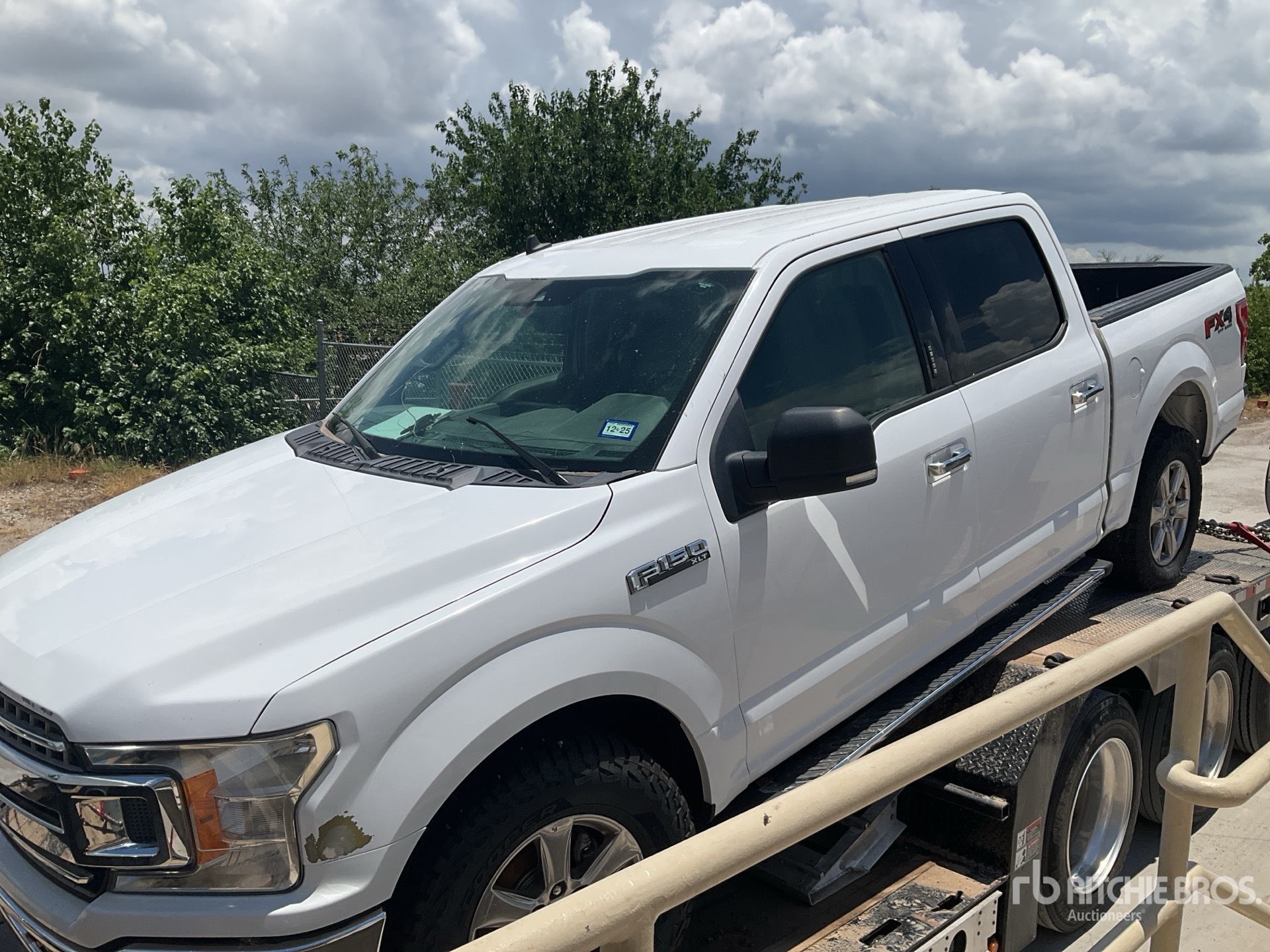 Photo of a  Ford F-150