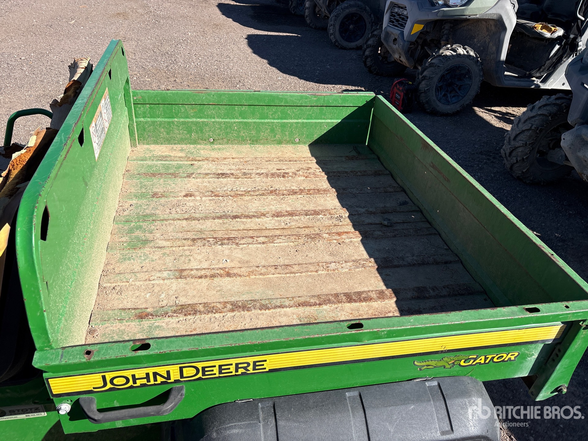 2016 John Deere 4X2