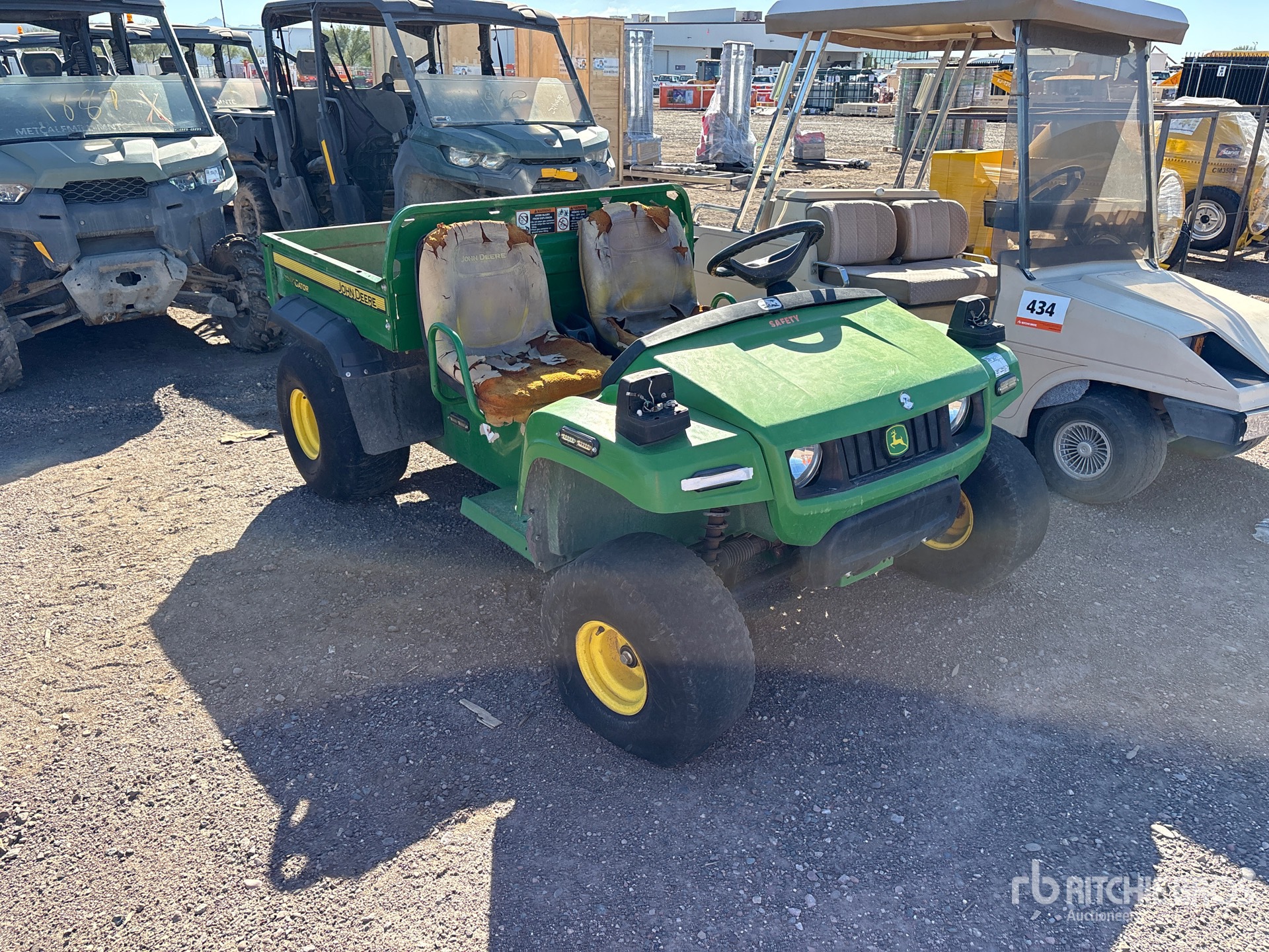 2016 John Deere 4X2