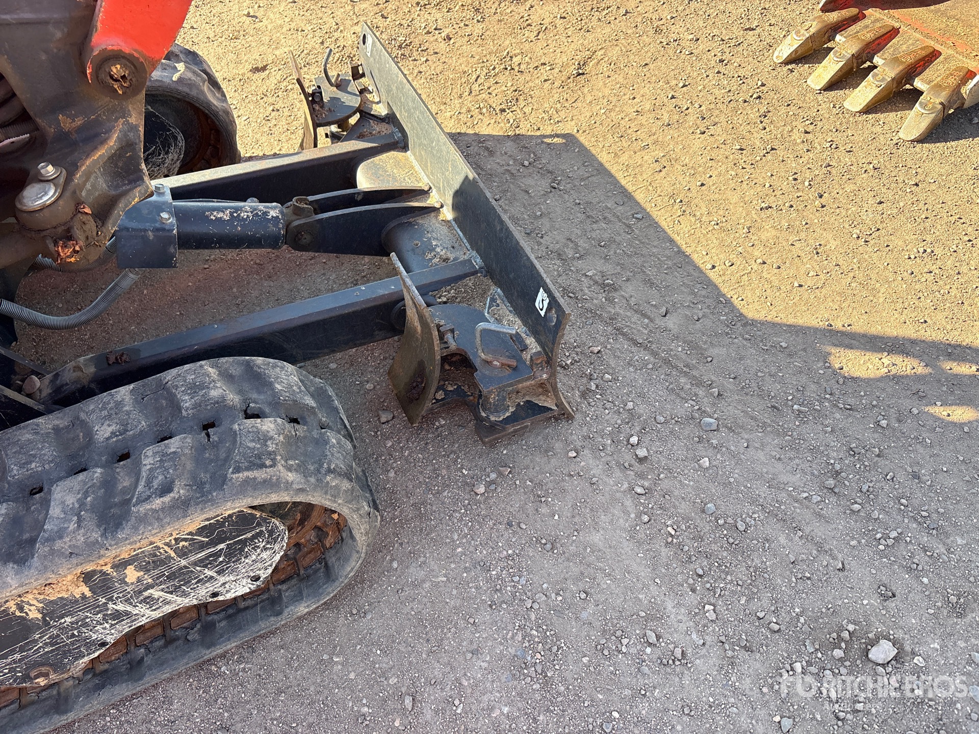 2019 Kubota U17VR1