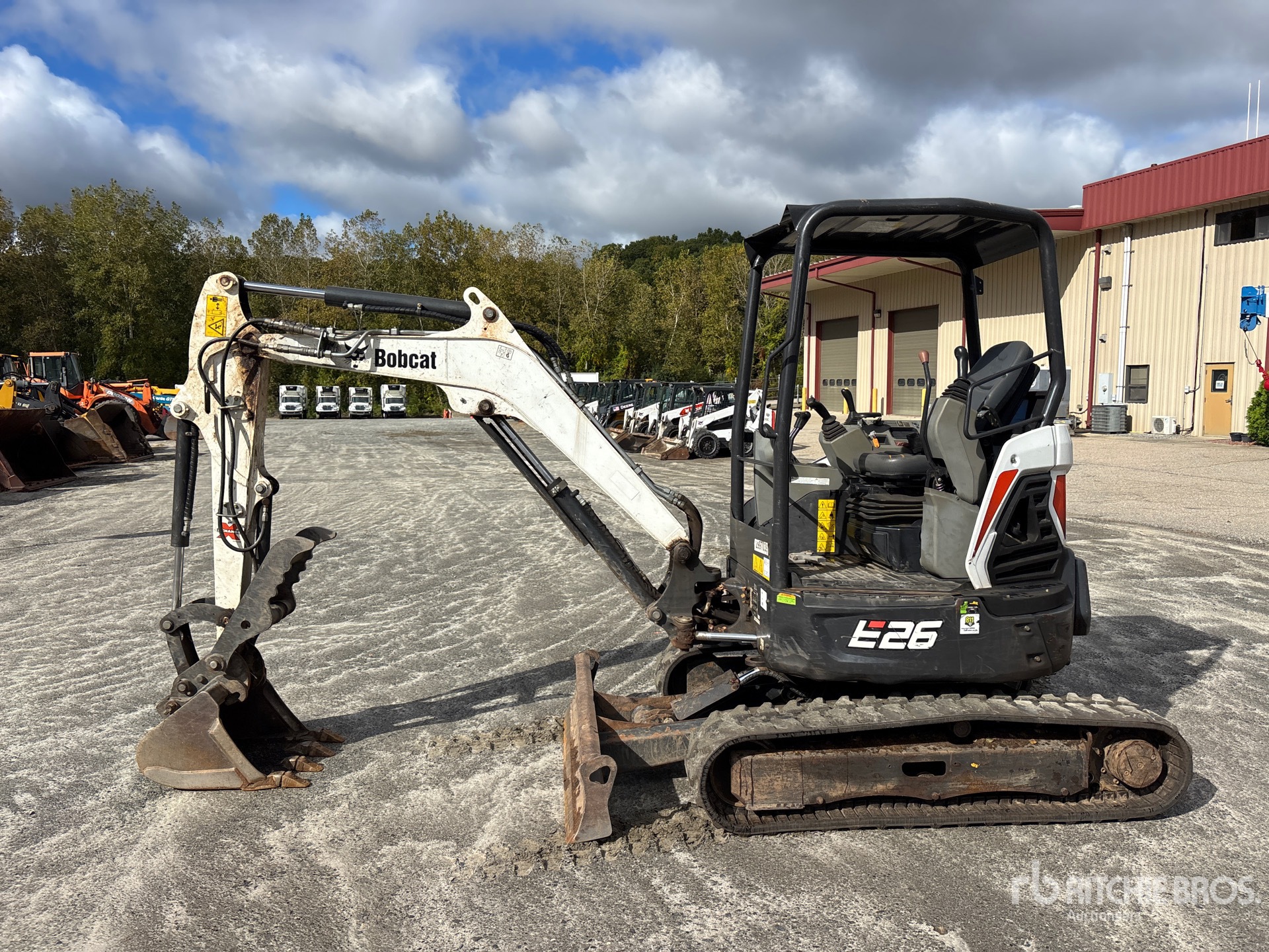 2020 Bobcat E26