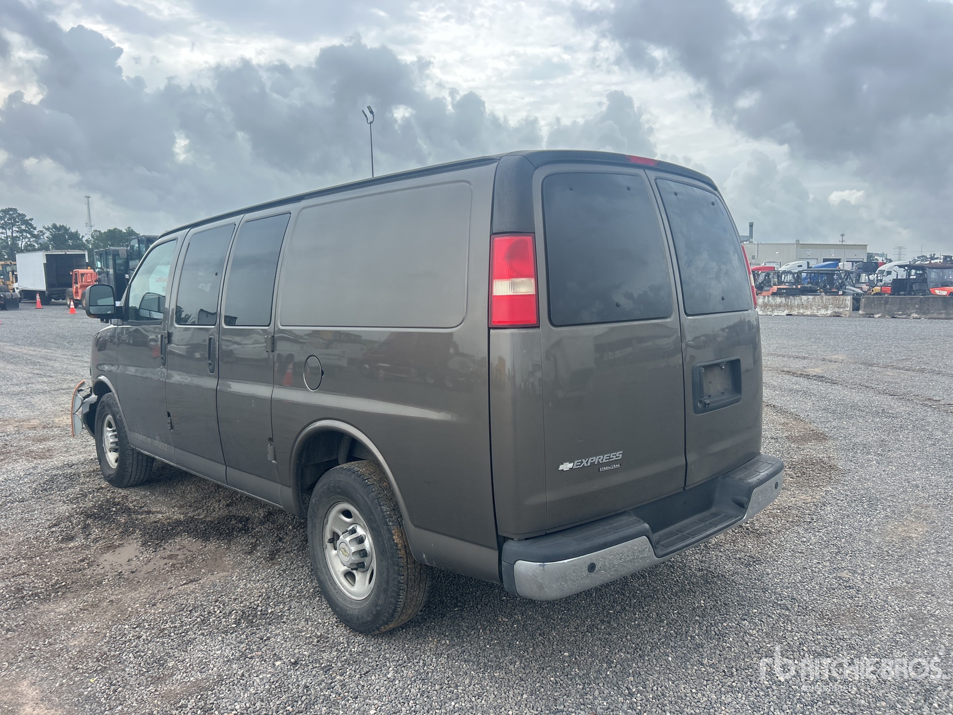 General Appearance with Picture, Left Rear Corner