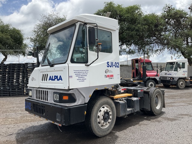 2017 Kalmar Ottawa 4x2 Spotter Truck