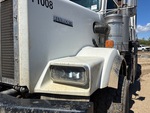 General Appearance with Exterior Lights