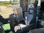 Cab with Seats/armrests