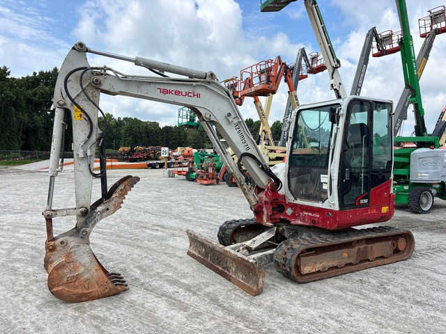 2016 Takeuchi TB260 Mini Excavator