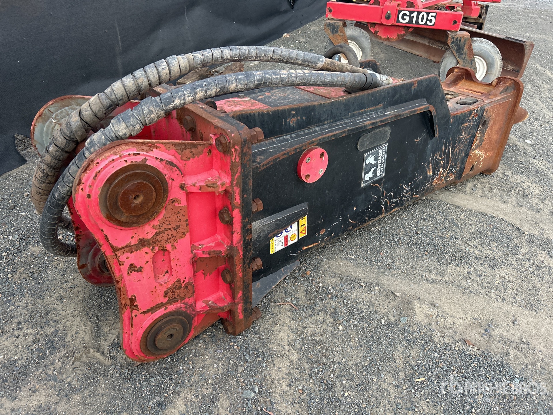 General Appearance with Picture, Right Rear Corner