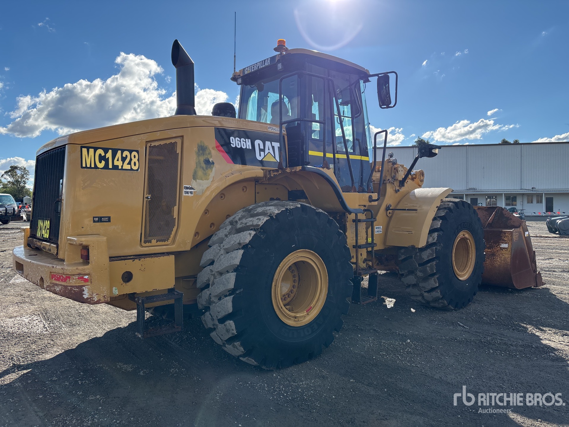 General Appearance with Imagen: esquina trasera derecha